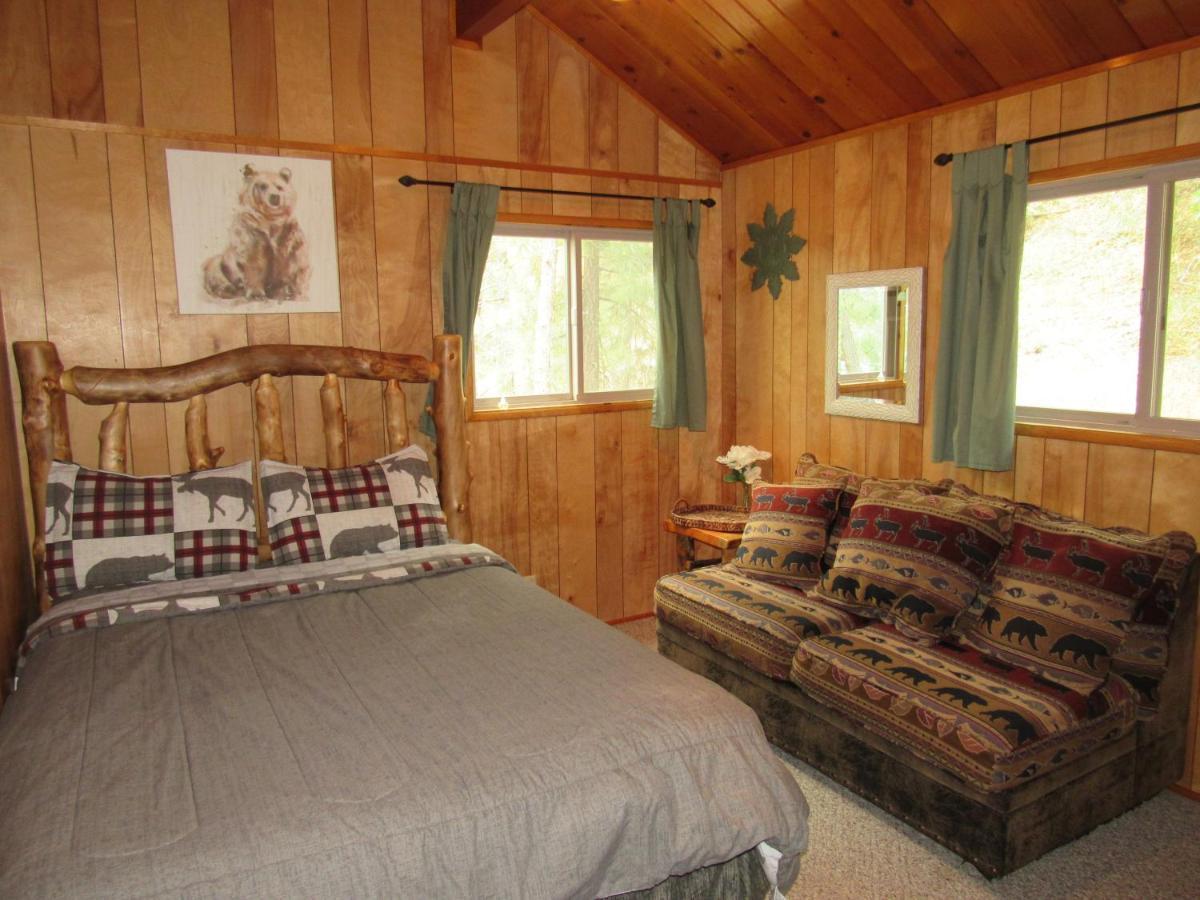 Hillside Hideaway -View Of Ski Slope From Charming Deck Big Bear Lake Luaran gambar